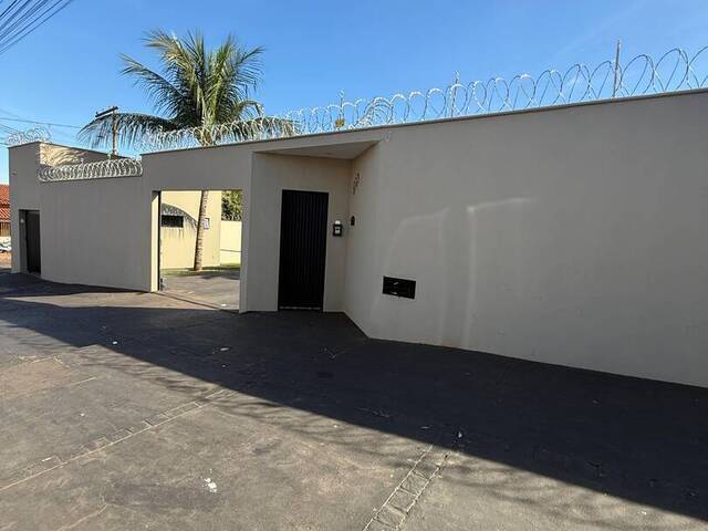 #2 - Casa para Venda em Ituiutaba - MG - 1